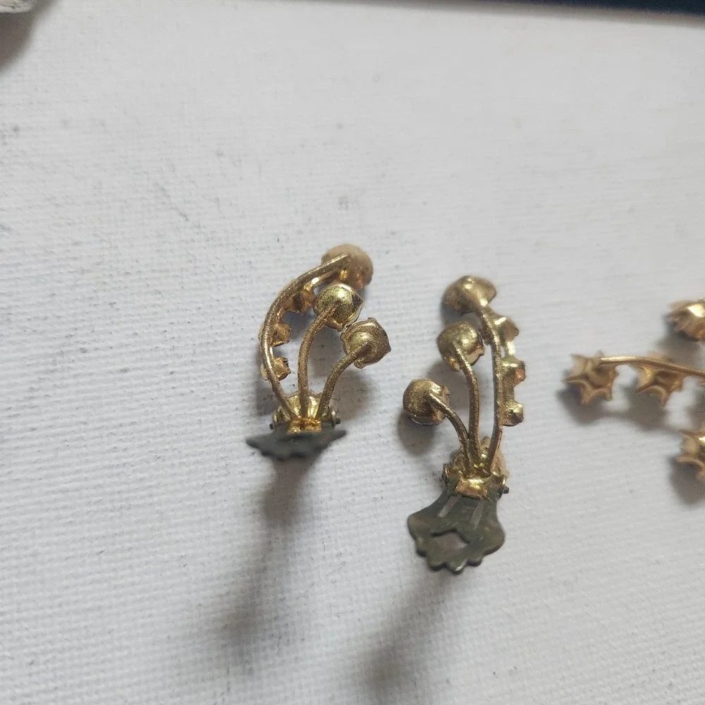 Vintage Blue Aurora Borealis Shooting Star Brooch and Clip On Earrings Set